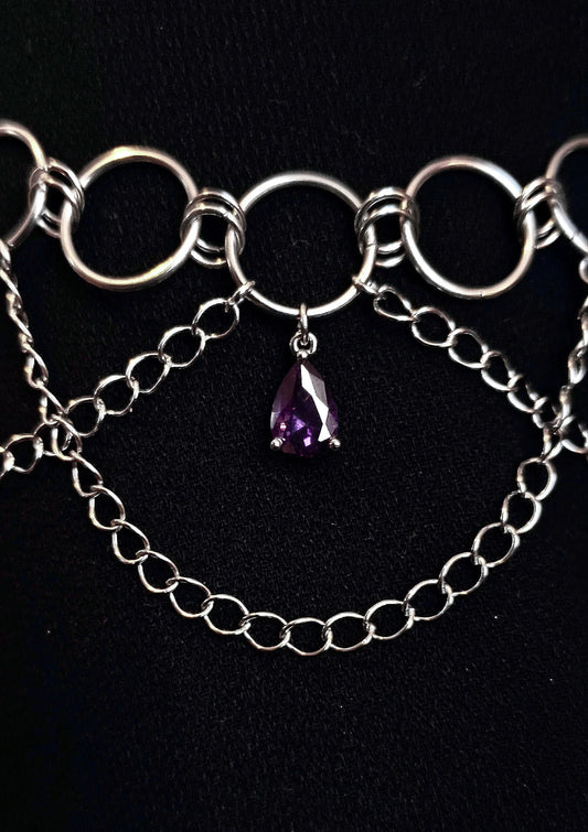 Collier en Anneaux et Petites Chaînes Entrecroisées avec Pierre Violette La Vouivre Jewellery