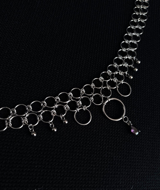 Collier en Maille d'Anneaux avec Pierre Violette La Vouivre Jewellery