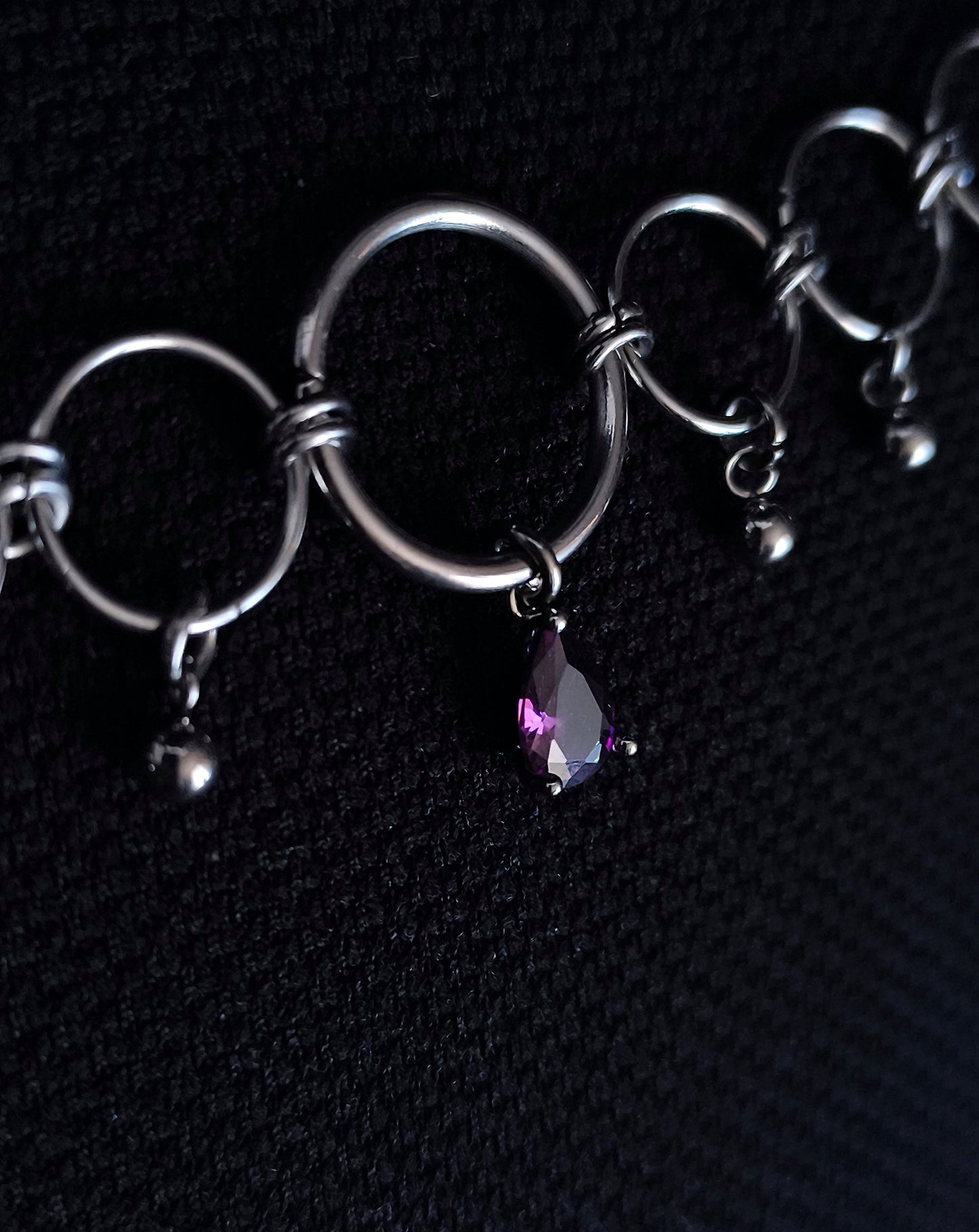 Collier en Anneaux avec Pierre Colorée La Vouivre Jewellery