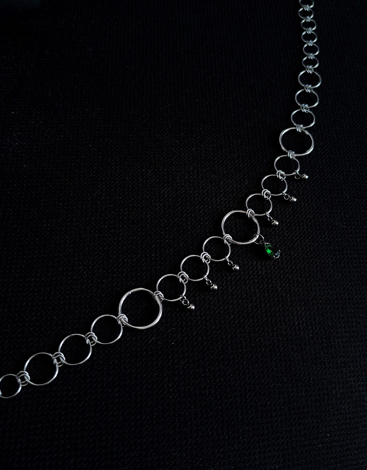 Collier en Anneaux avec Pierre Colorée La Vouivre Jewellery